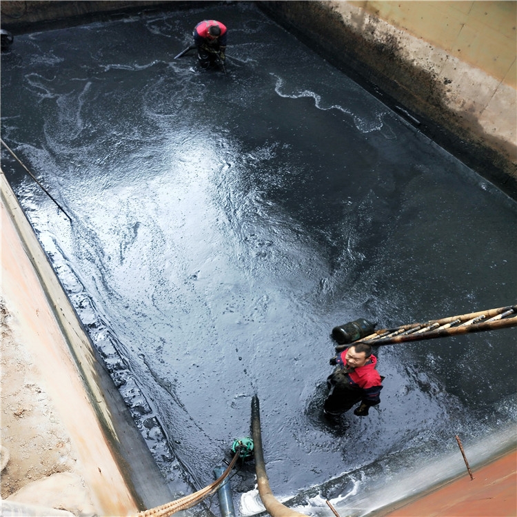 若羌废水池清理
